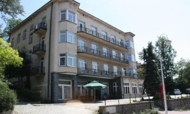 1 krynica zdrój budynek